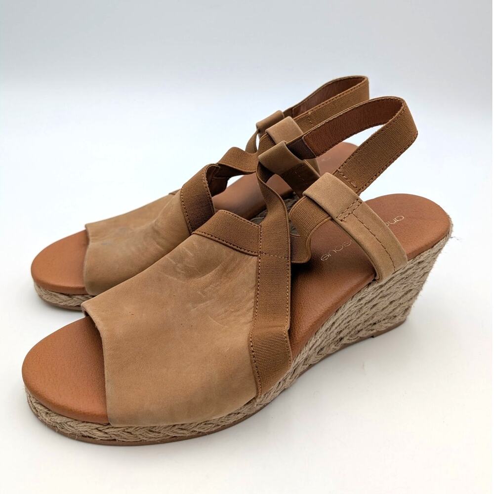 Andre Assous Nalik Wedge Sandal Elastic Strap Women's Brown Size US8.5M EU39